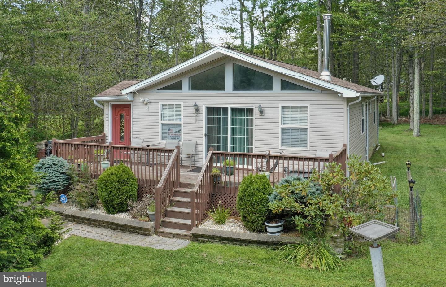 1026 Seven Nations Drive, Tobyhanna