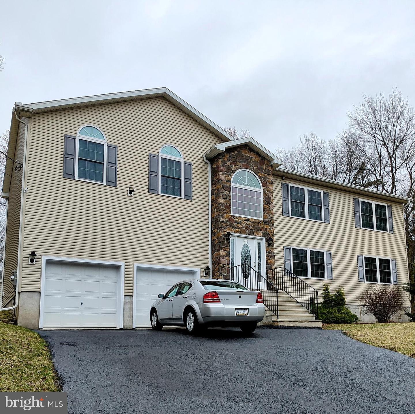 1342 Clover Road, Long Pond