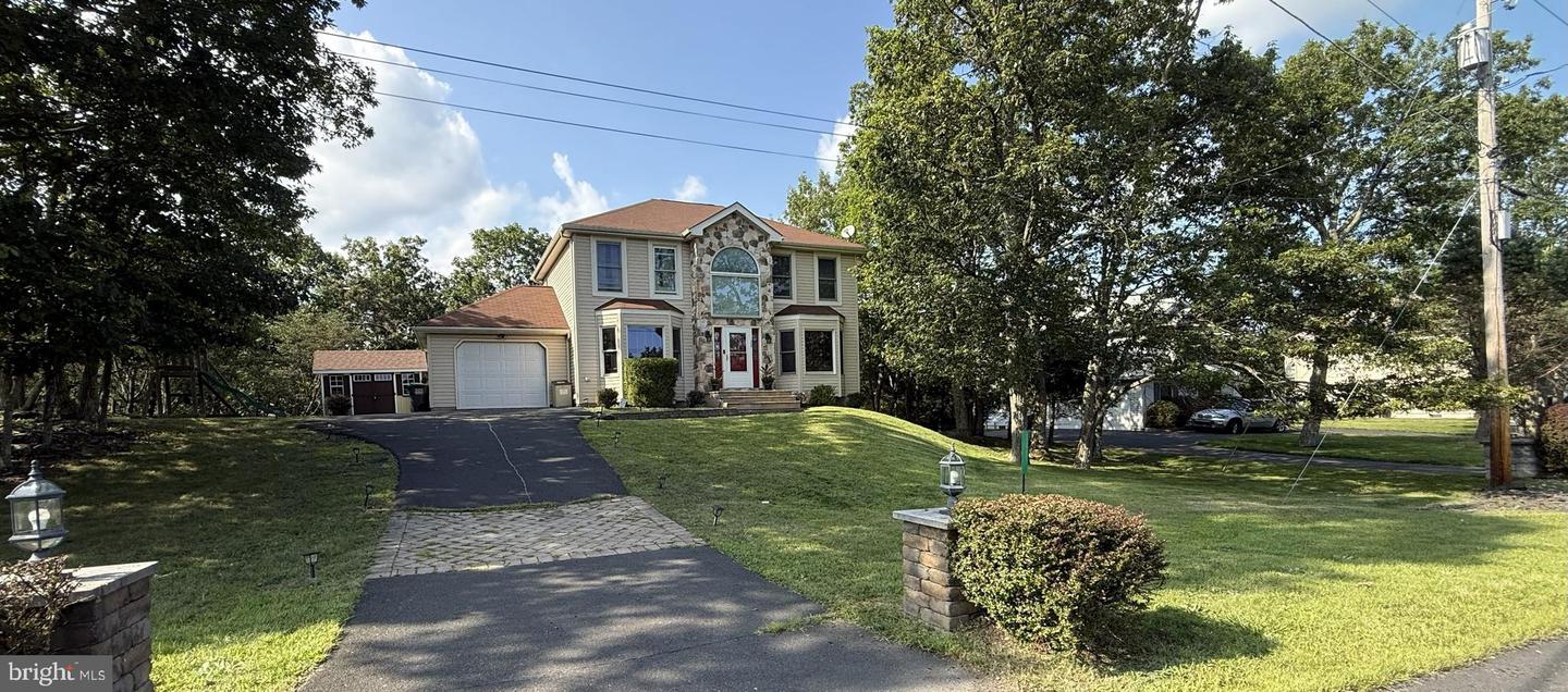 348 Clicko Lane, East Stroudsburg
