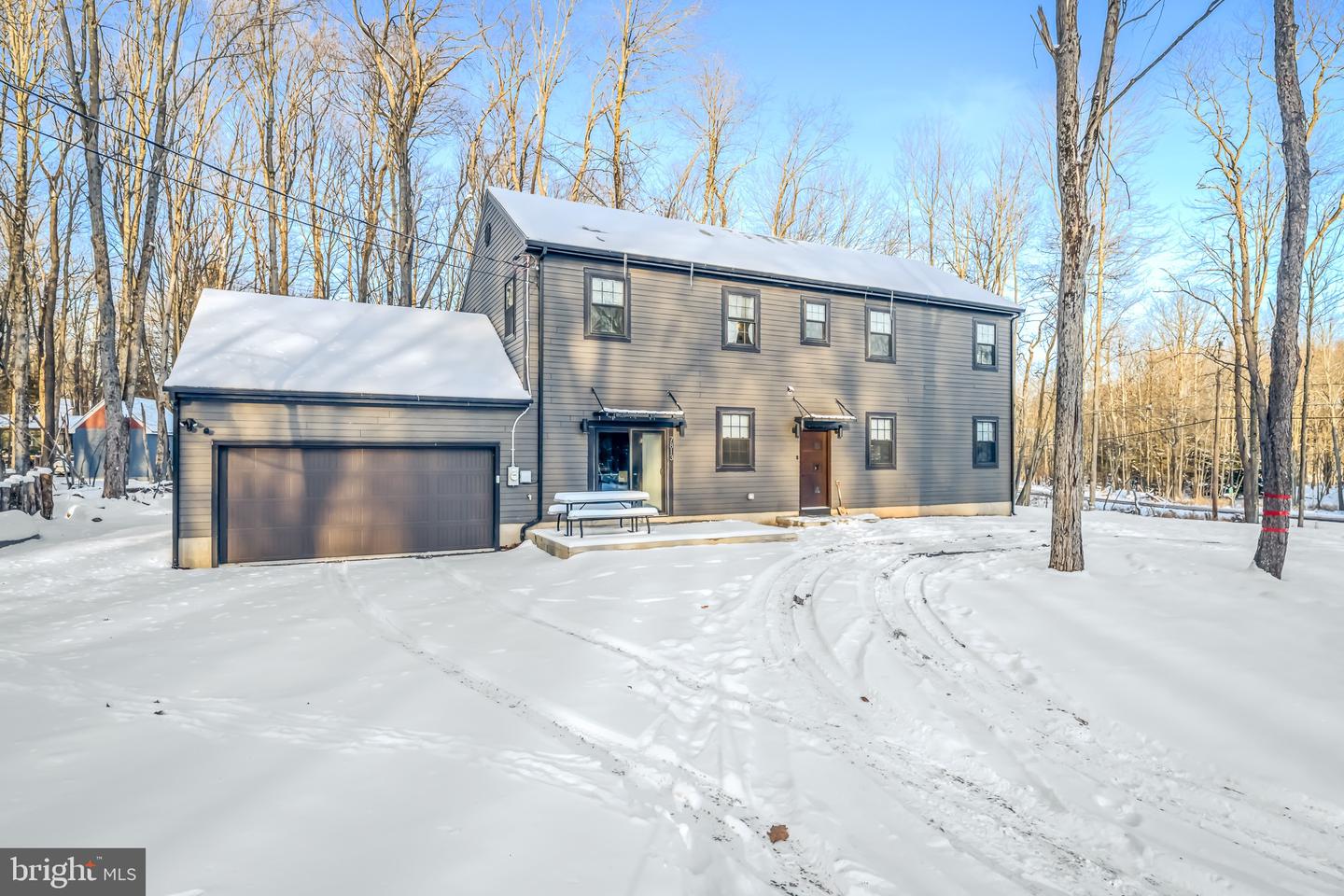 7813 Lake Shore Drive, Pocono Lake