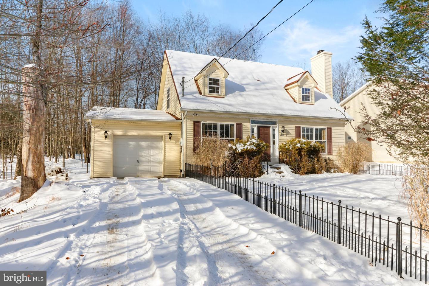 462 Country Place Drive, Tobyhanna