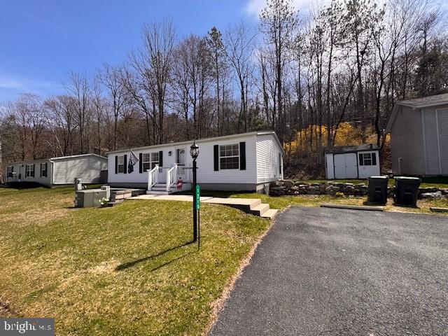 1215 Blue Mountain Circle, Saylorsburg
