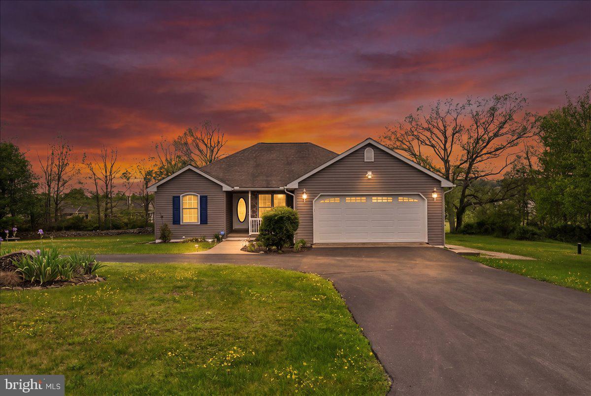 166 Regency Lane, Brodheadsville