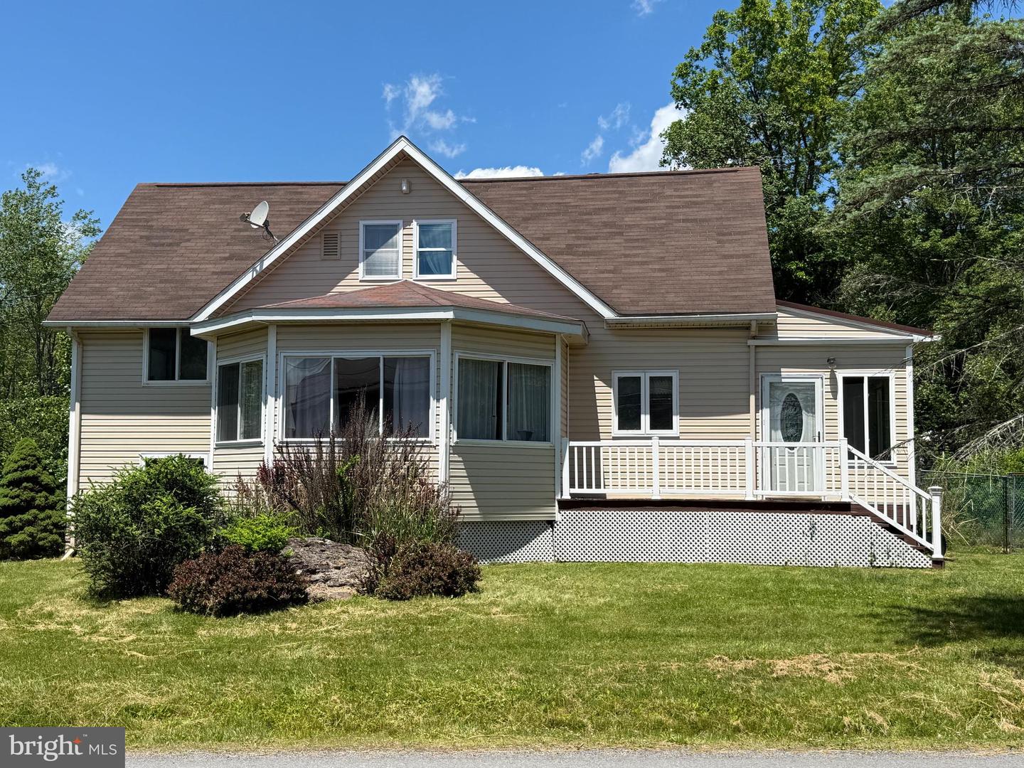 7639 Lake Shore Drive