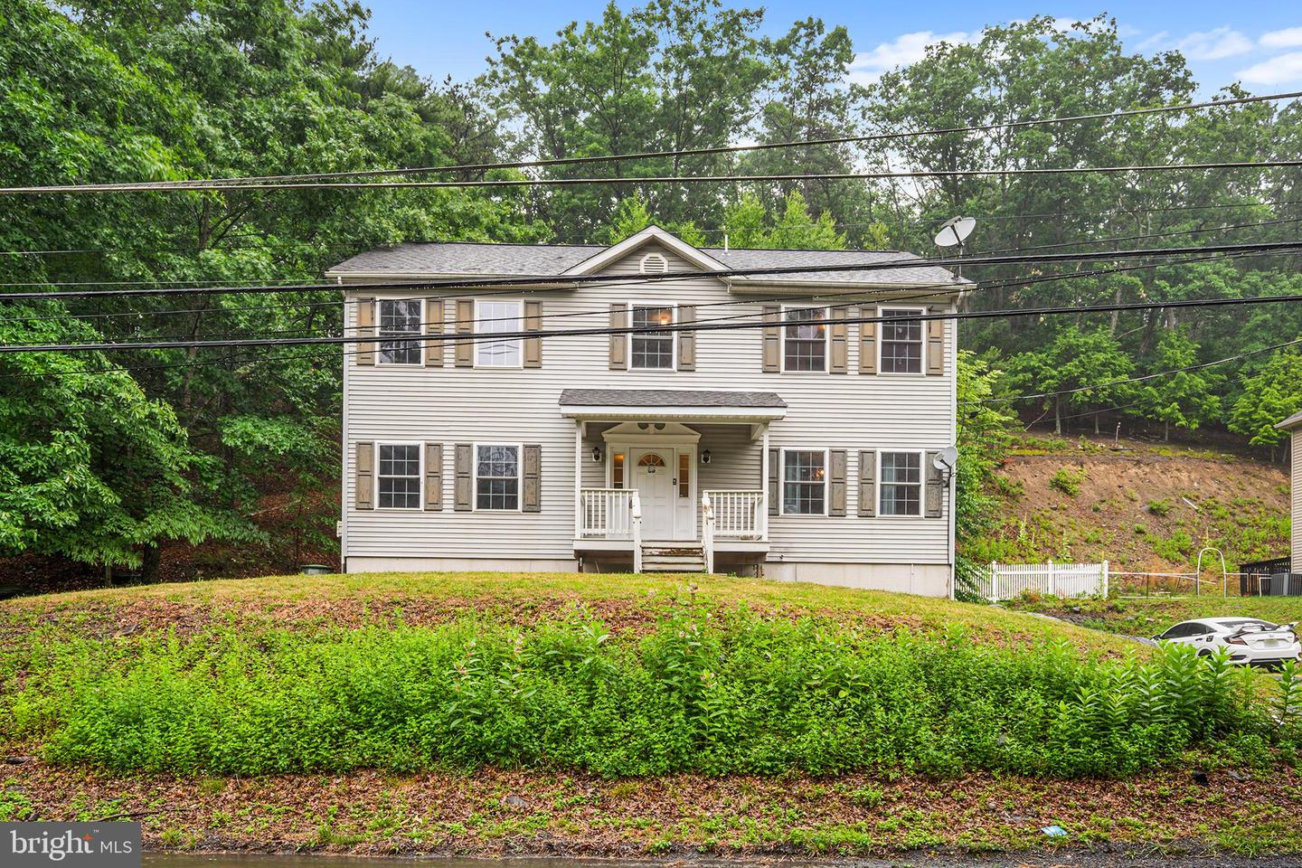313 Lower Lakeview Drive