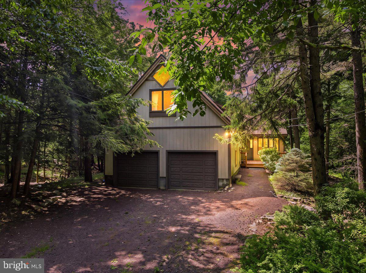 2208 Hillcrest Drive, Pocono Pines