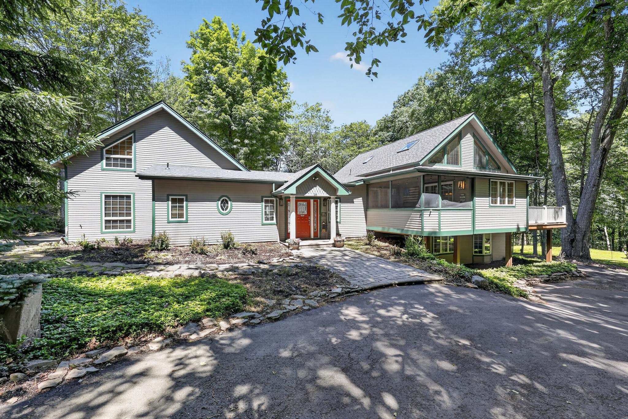 326 Fawn Road