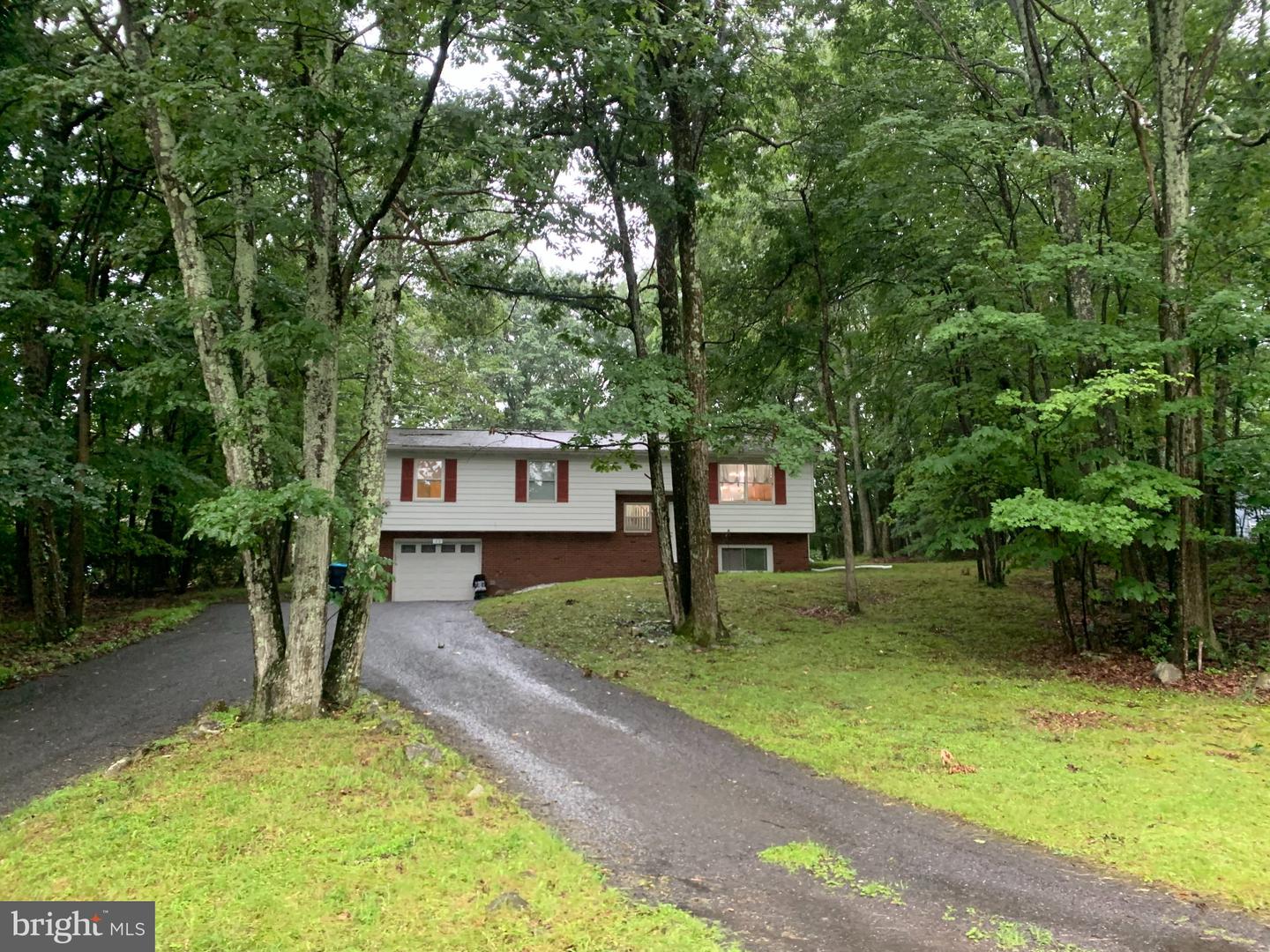 33 Seneca Road