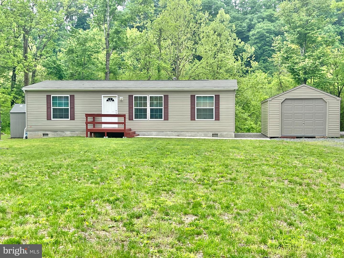 4599 Three Mile Lane, Walnutport