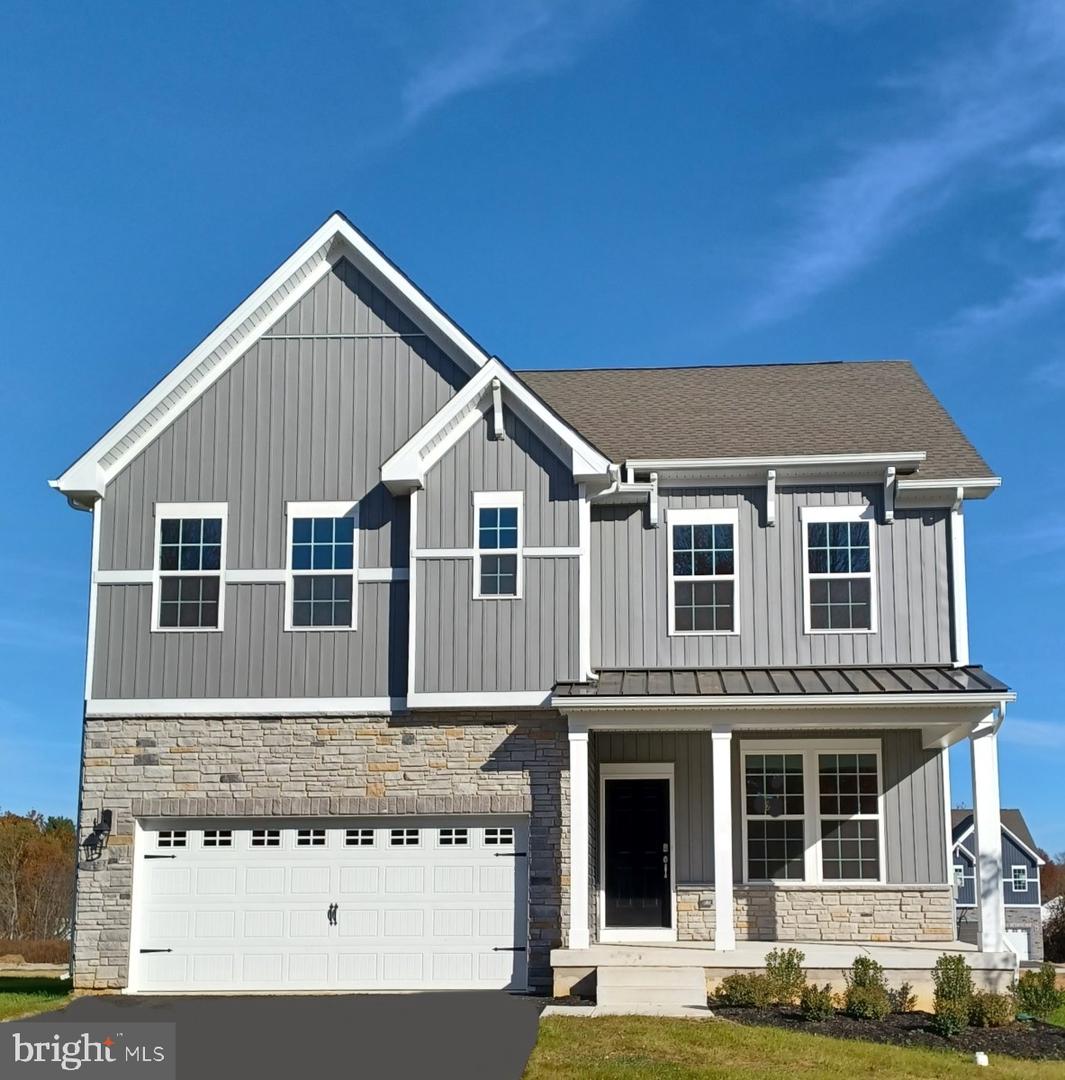311 Knollwood Drive, Forks Township