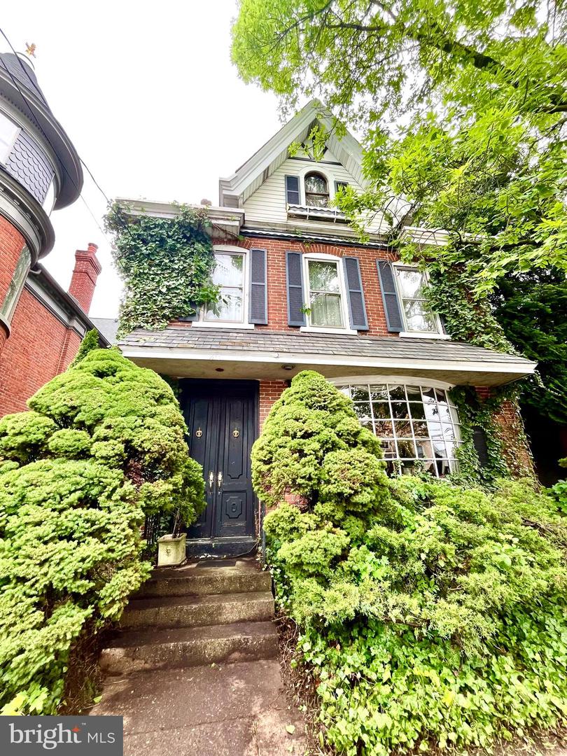 411 Main Street, Hellertown