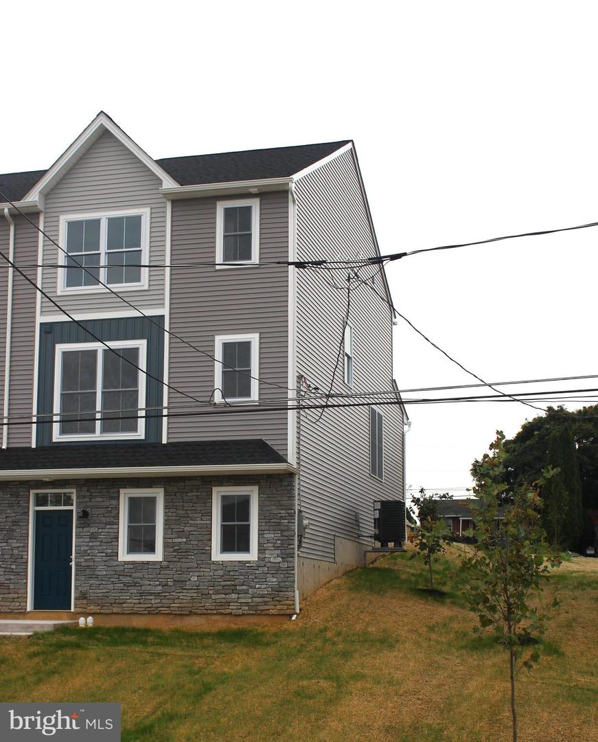 82 Hess Avenue, Hellertown