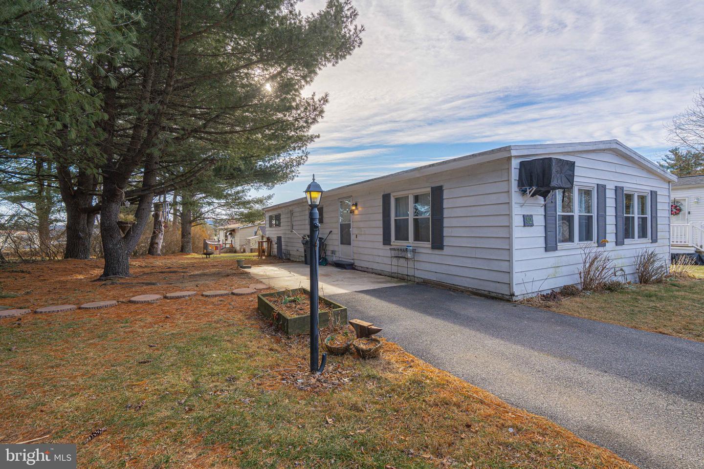 52 W Zimmer Drive, Walnutport