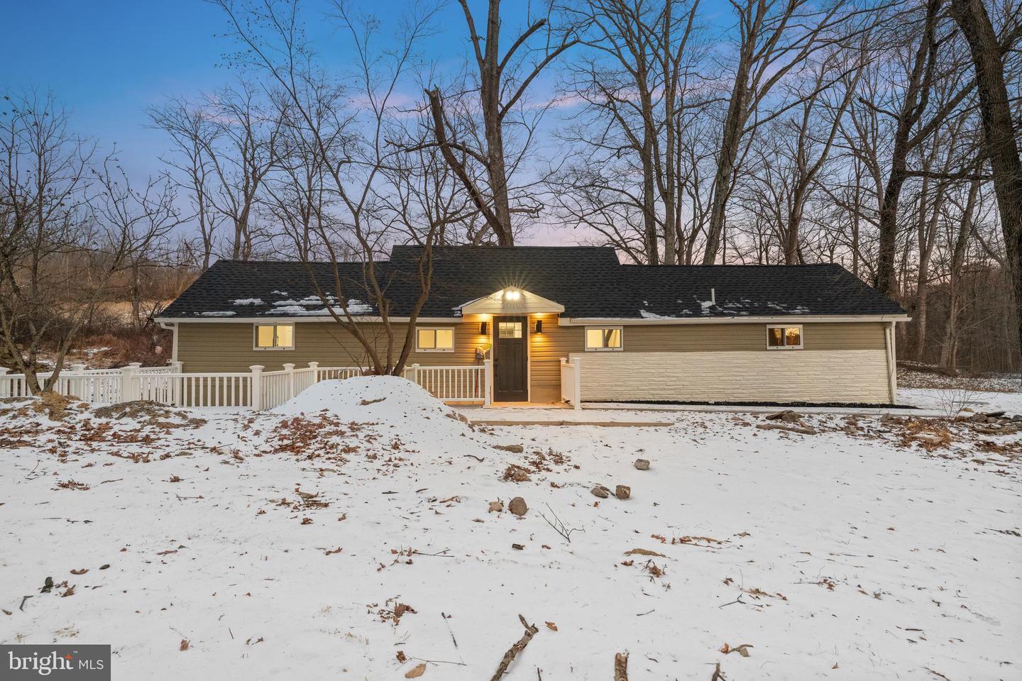 656 Creek Road, Bath