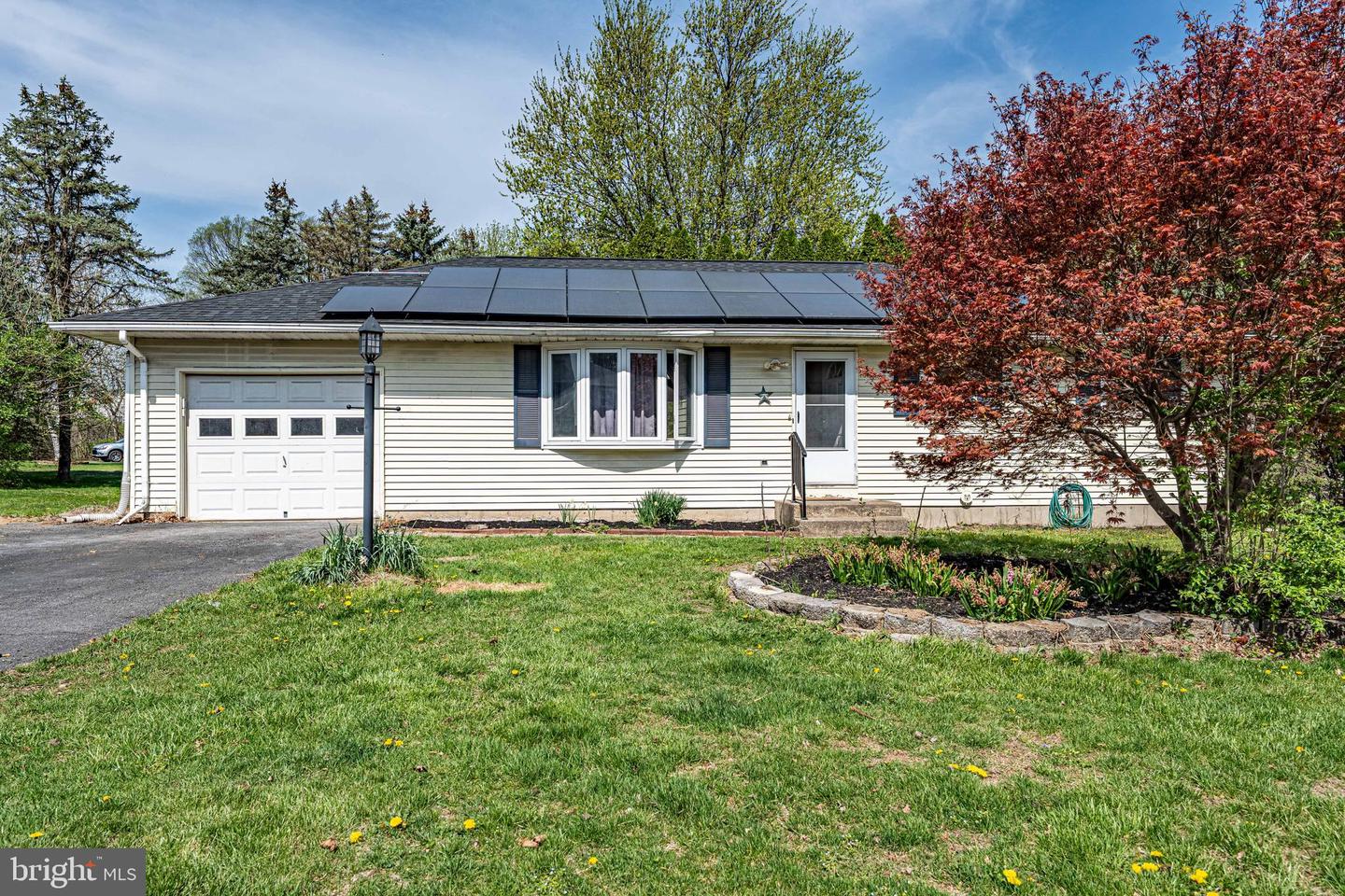 8 Babbling Brook Road, Easton