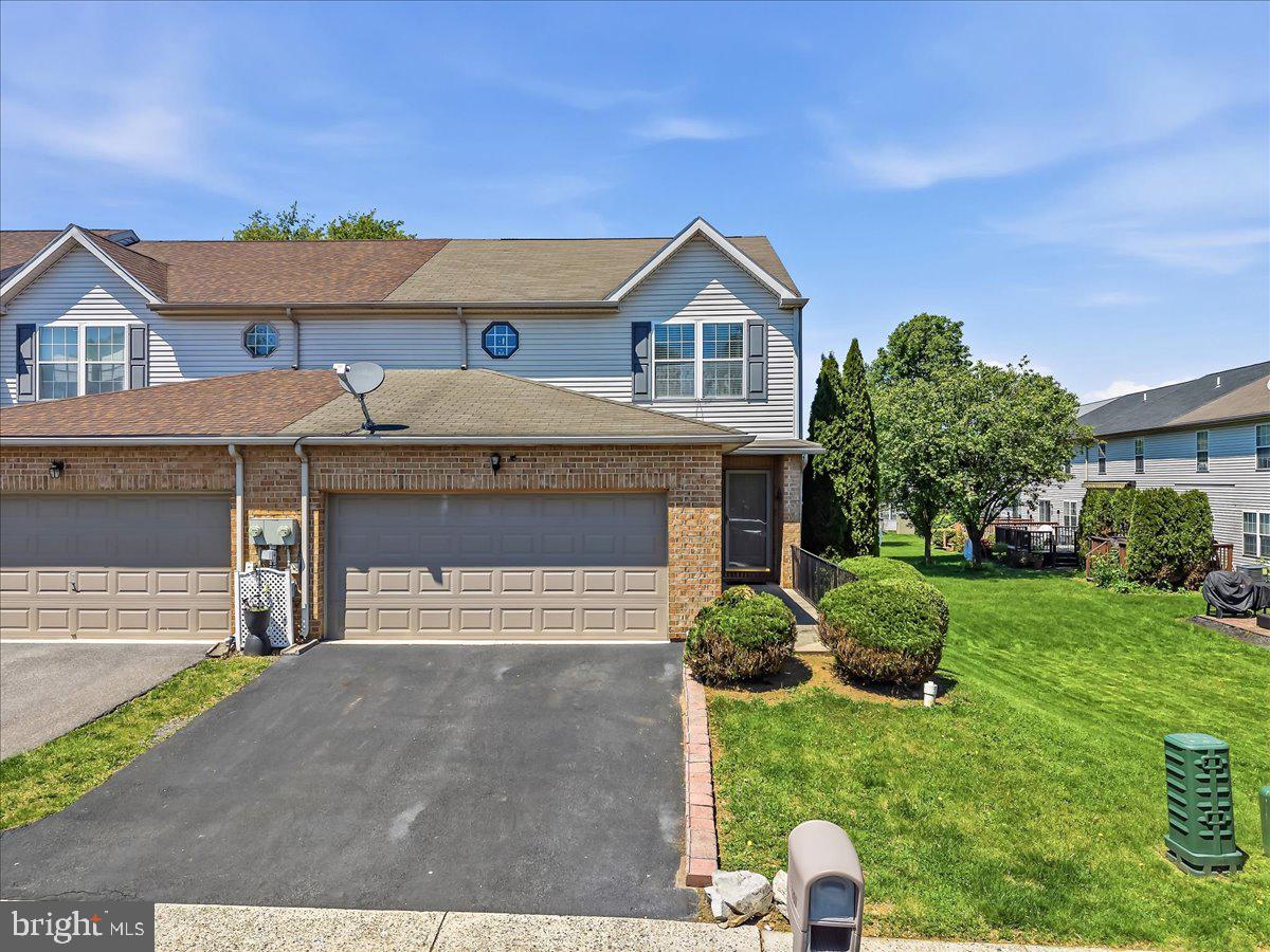 1260 Hawthorn Drive, Easton