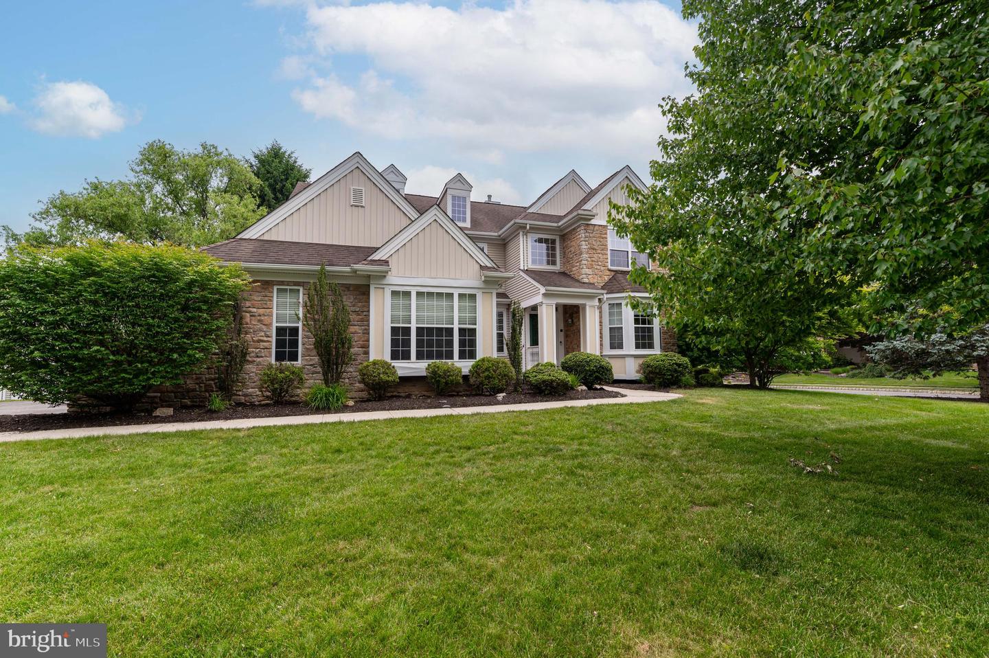 780 Ramblewood Drive