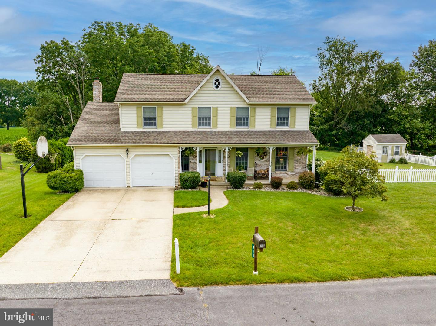410 E Mayfield Circle