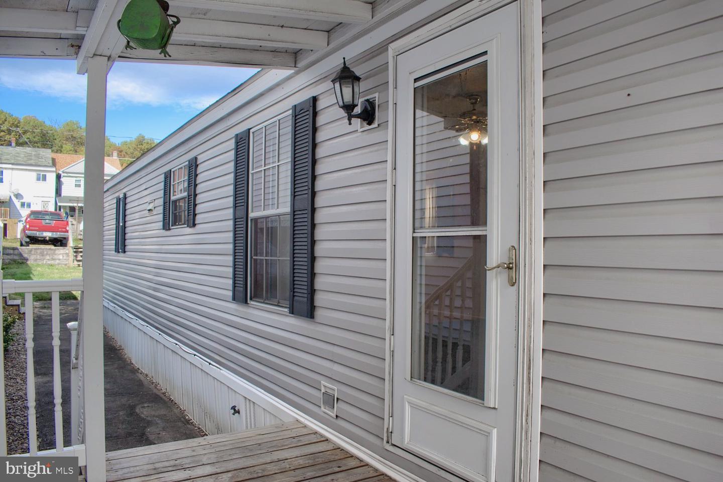 129 Saylor Street W, Mount Carmel