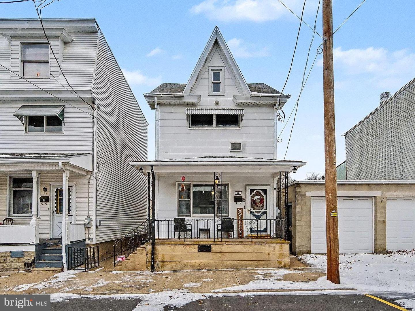 30 S Walnut Street, Mount Carmel