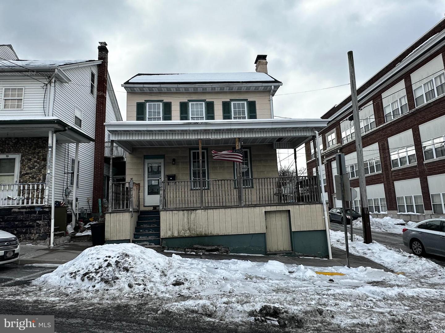 102 E Arch Street
