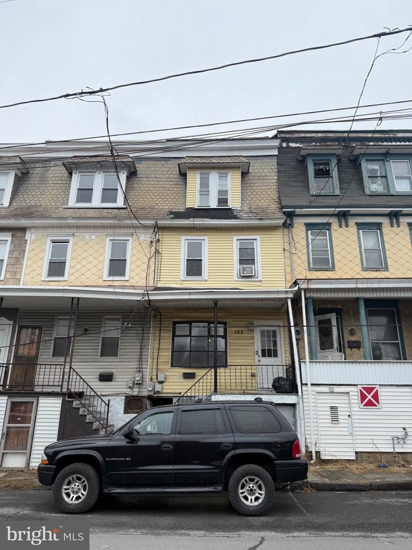 123 N Grant Street