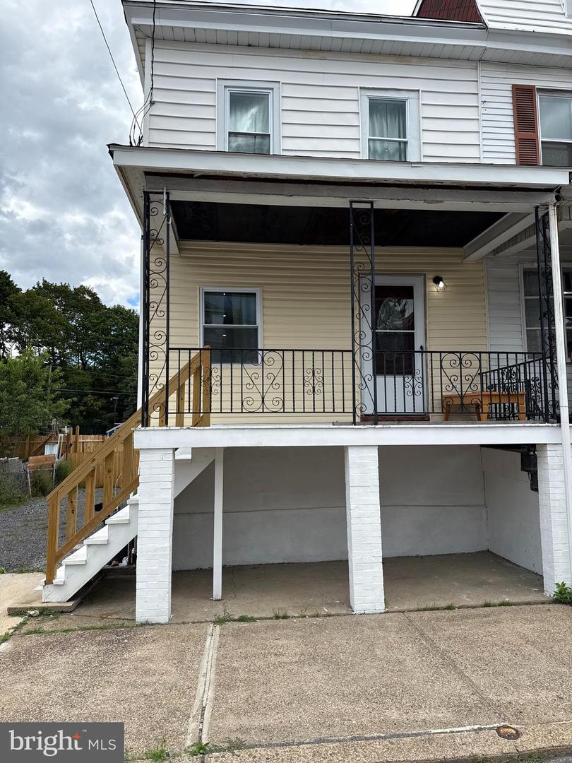 133 N Locust Street, Mount Carmel