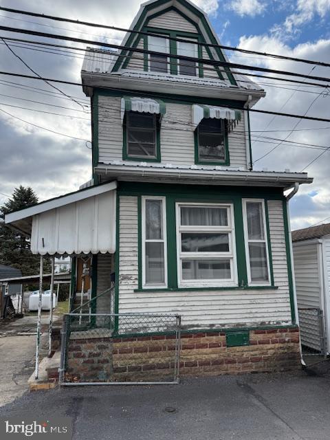 1115 Oak Street, Kulpmont