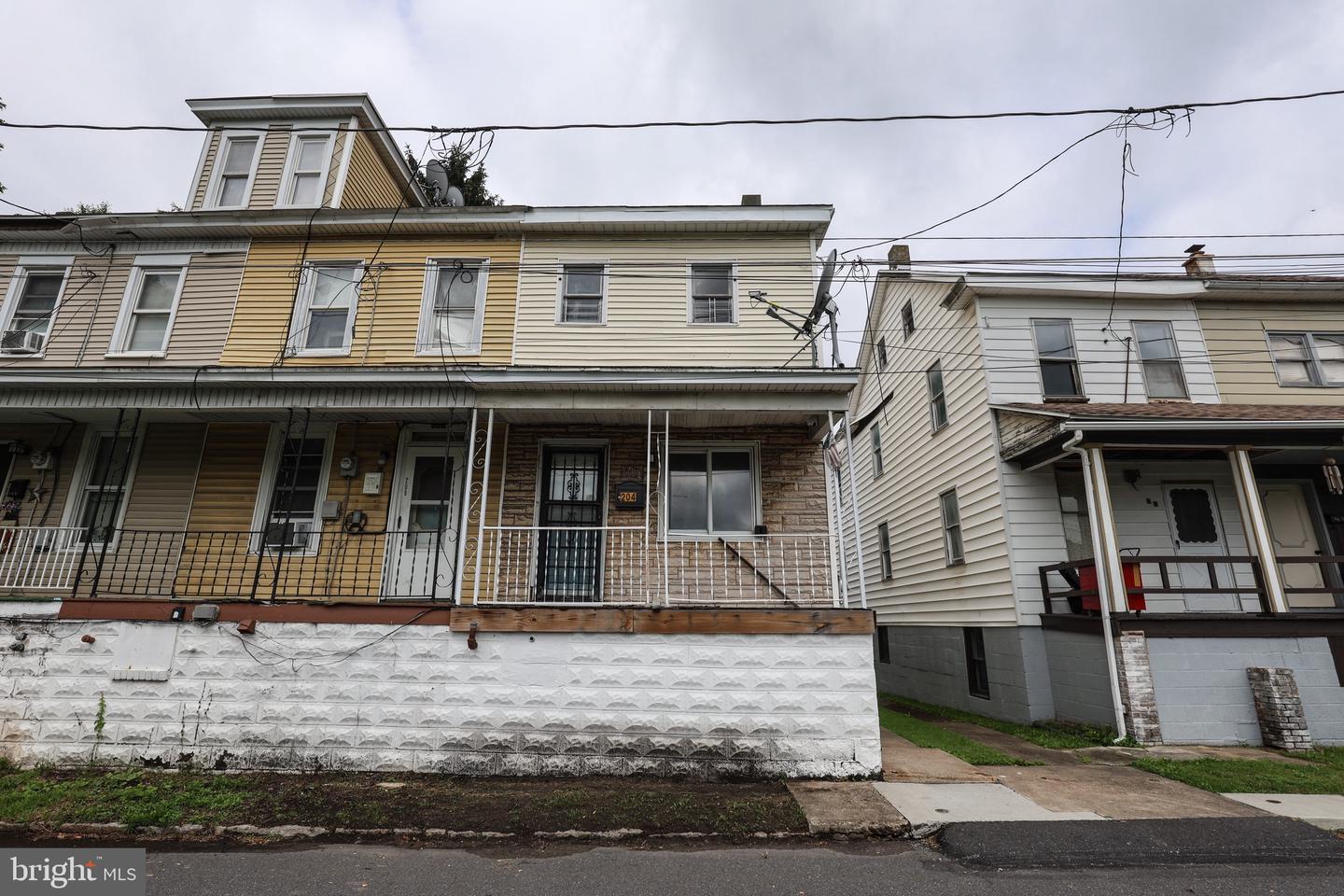 204 3rd Street