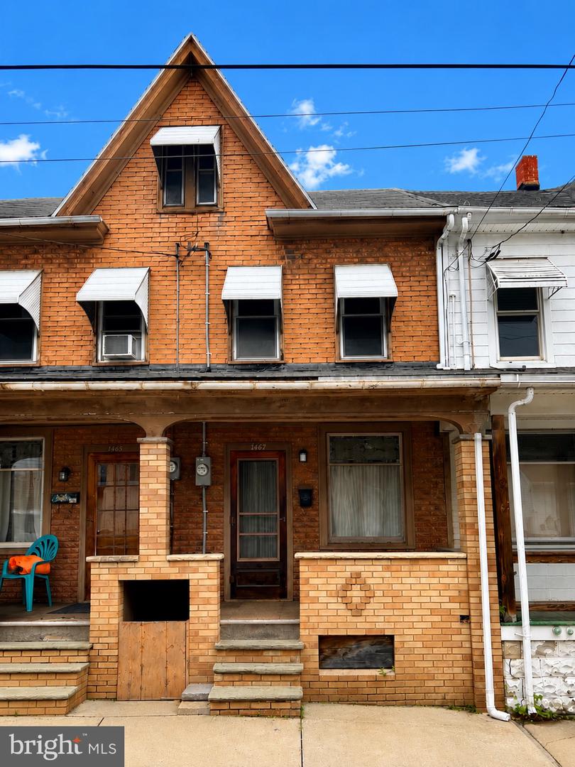 1467 Pulaski Avenue
