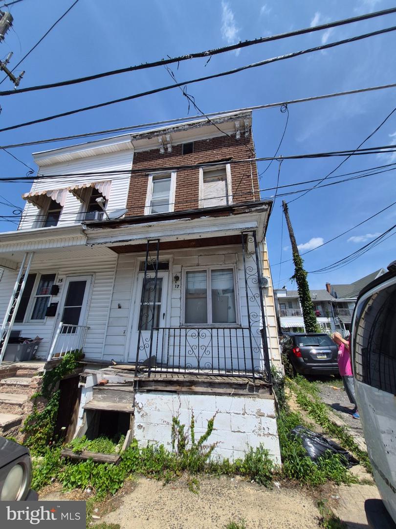 17 E Cherry Street