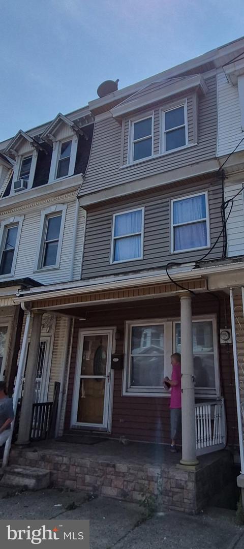 16 East Avenue
