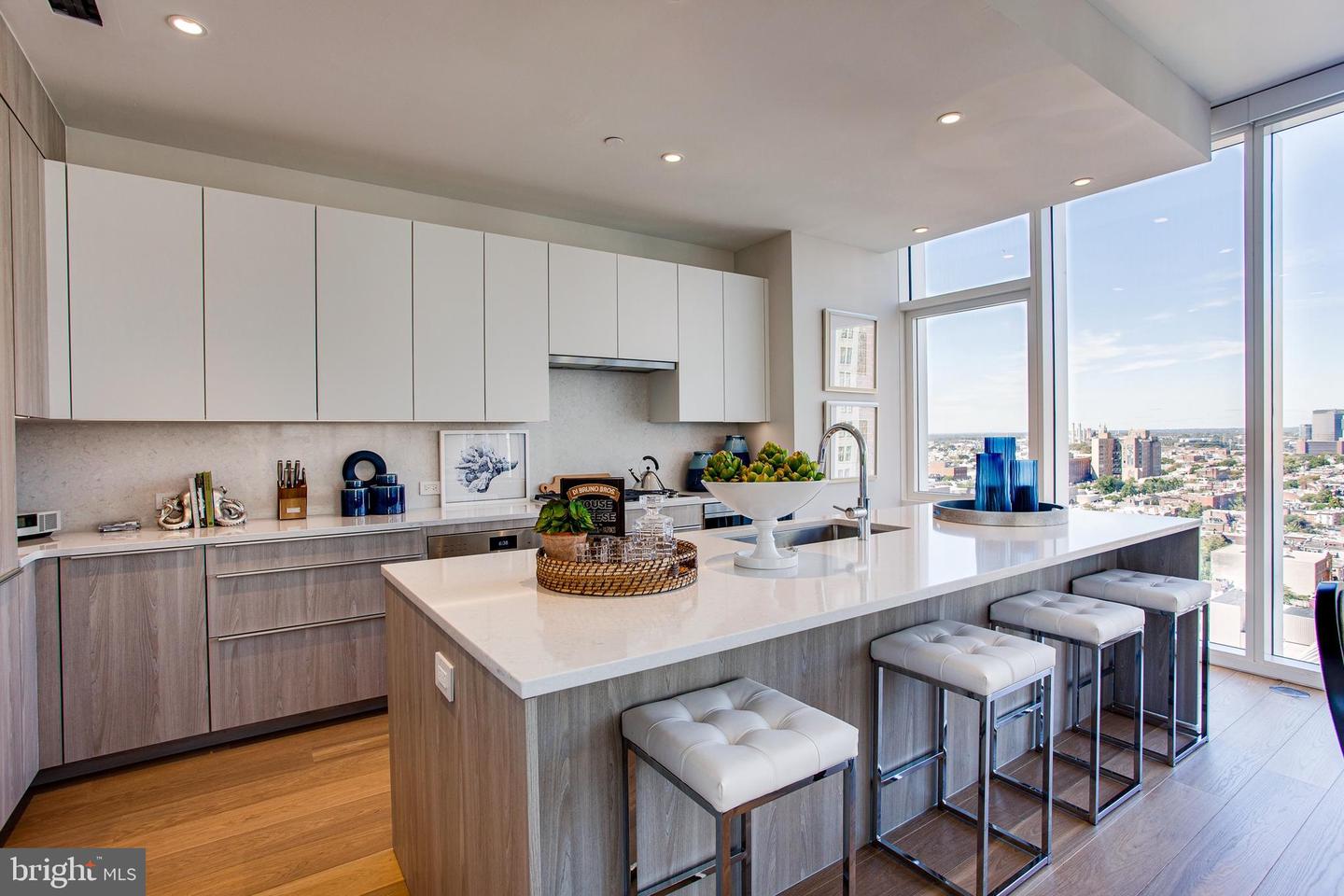 301 S Broad #801, Philadelphia