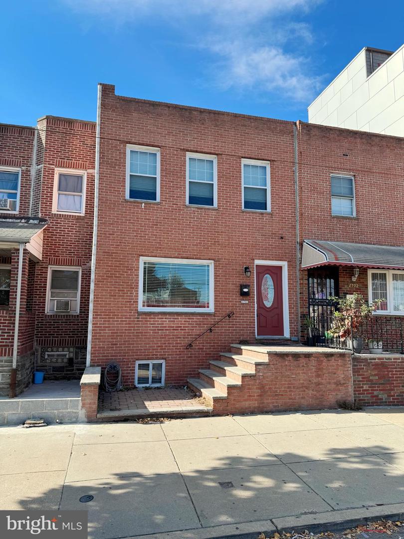 2704 S 10th Street, Philadelphia