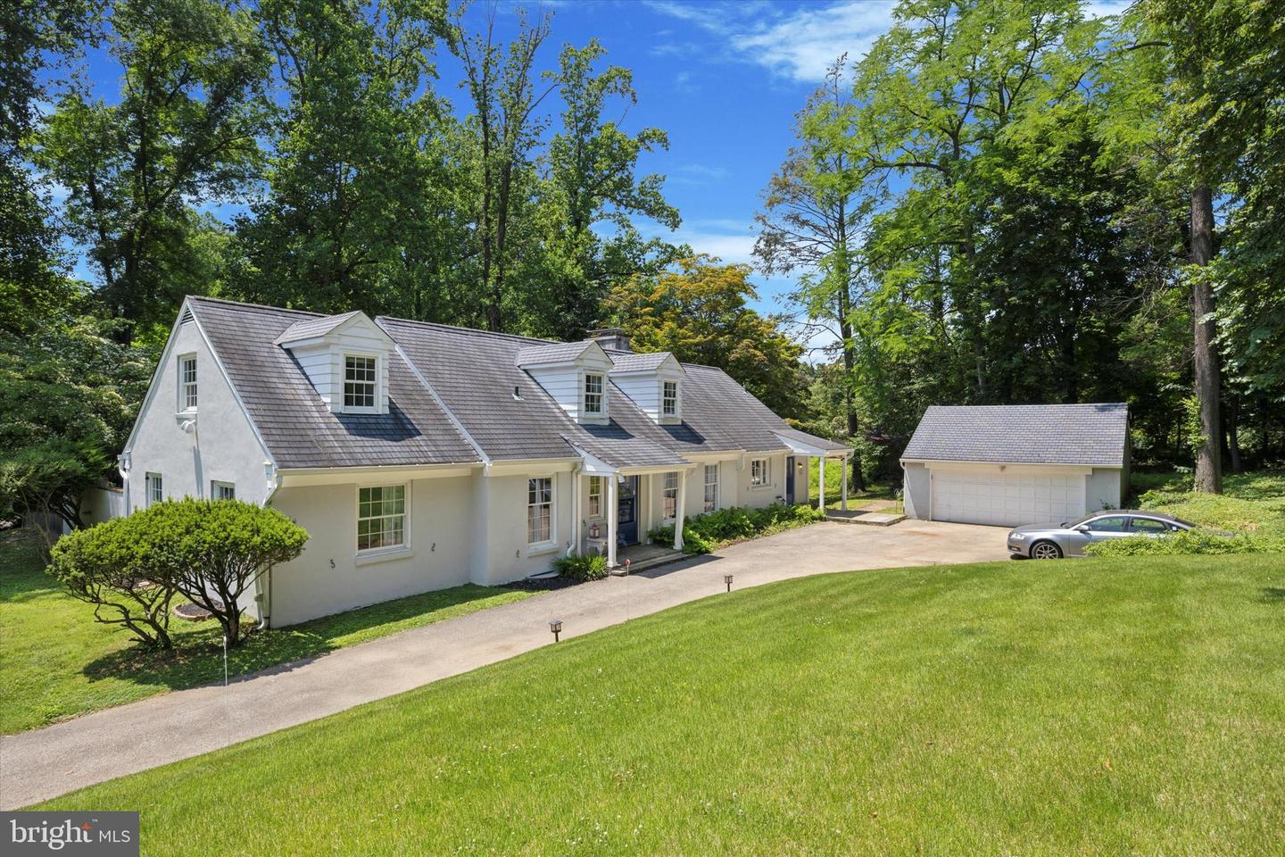 215 Lynnebrook Lane, Philadelphia