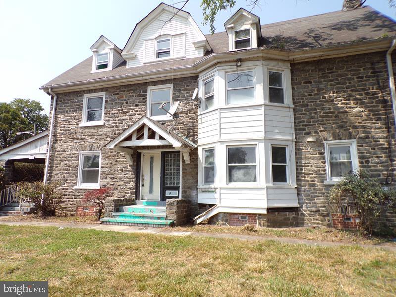 2217 Georges Lane