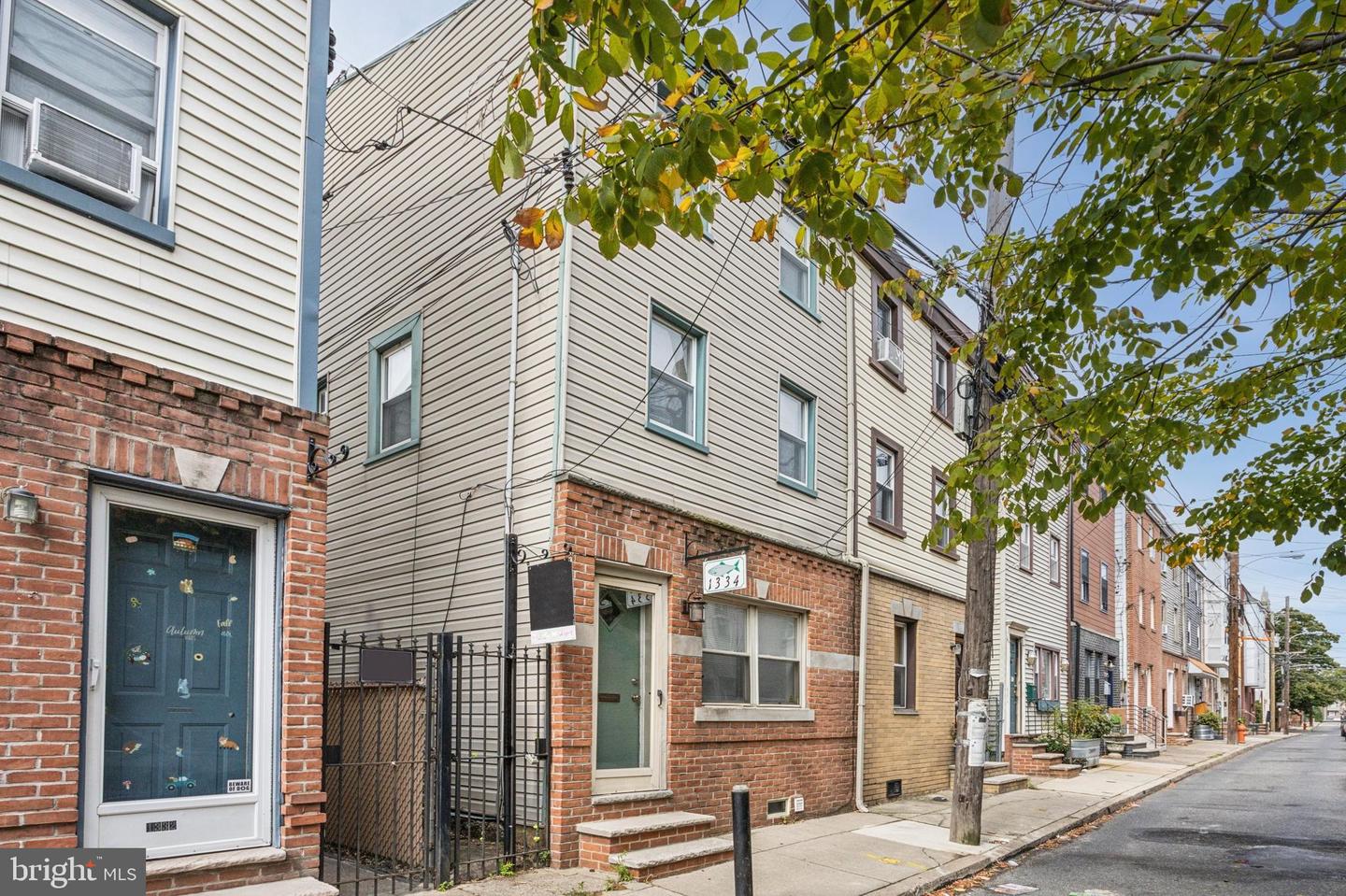 1334 E Hewson Street, Philadelphia