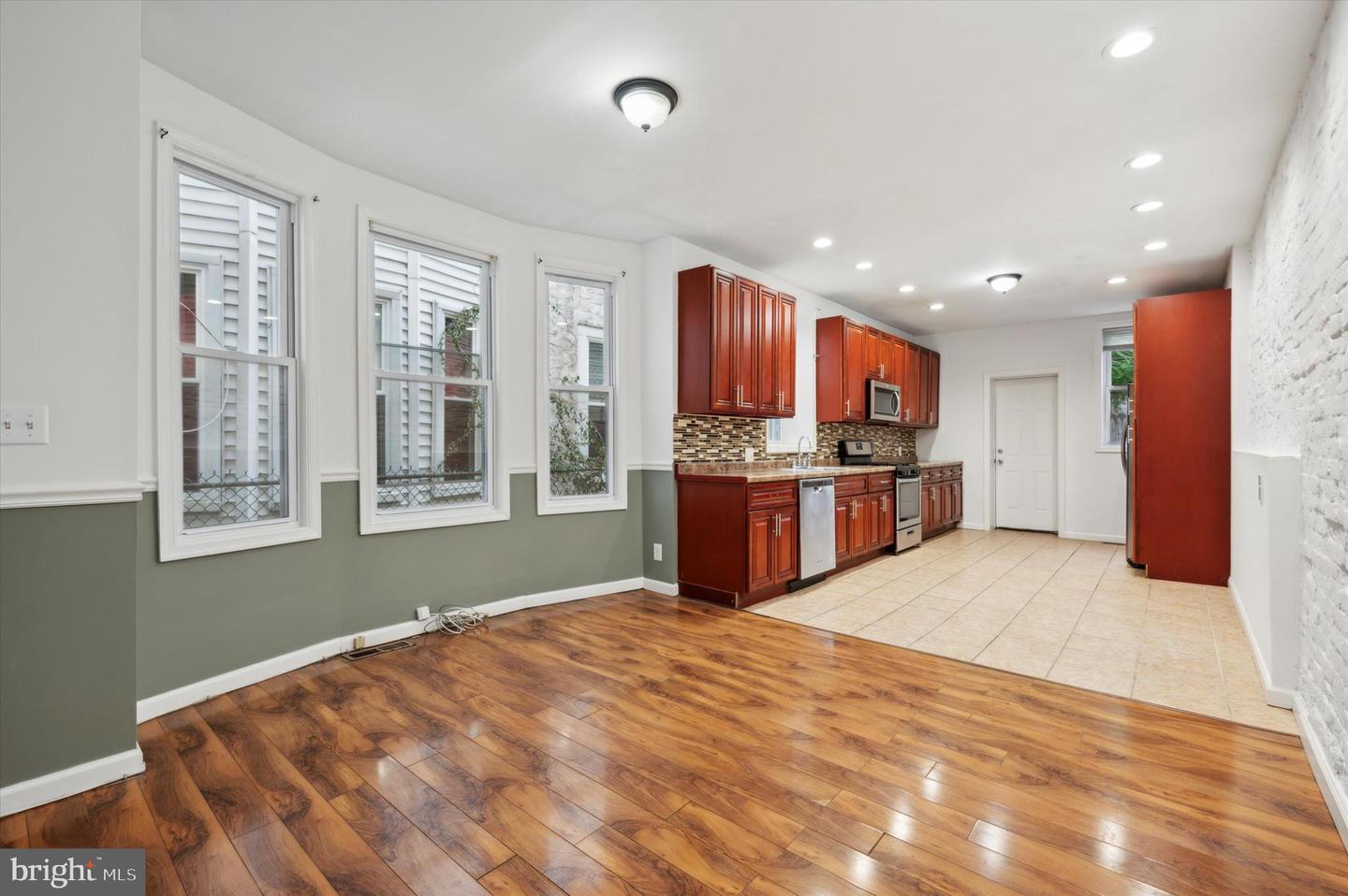 5459 Pine Street, Philadelphia