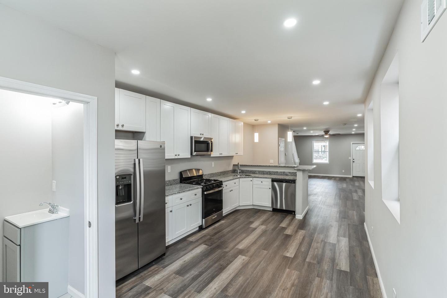 5816 Pine Street, Philadelphia
