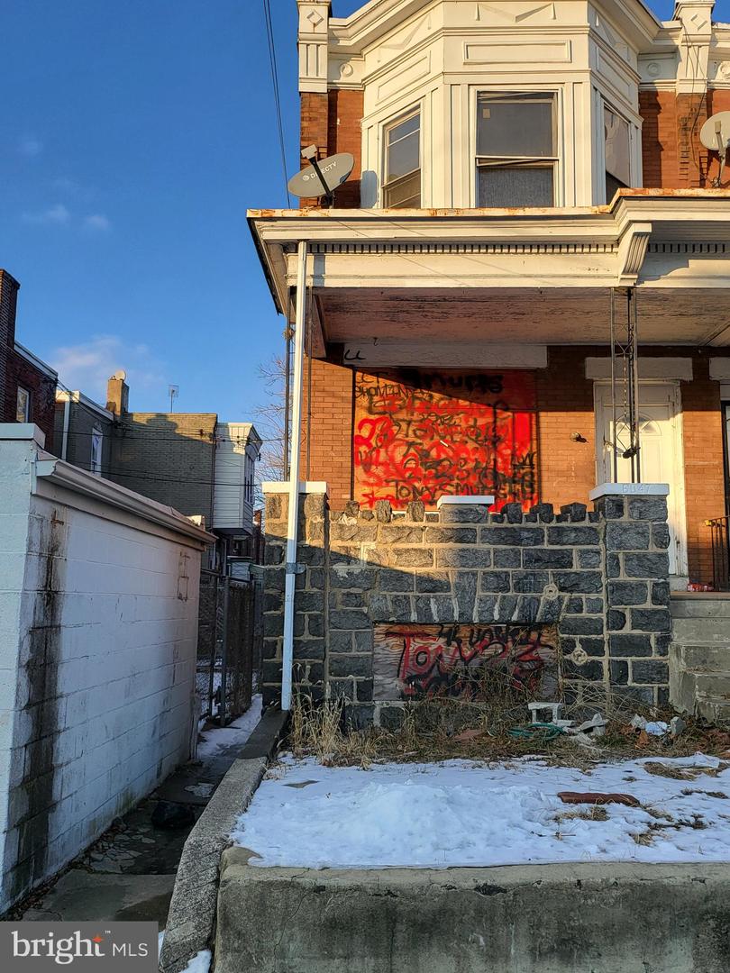 6047 Race Street, Philadelphia