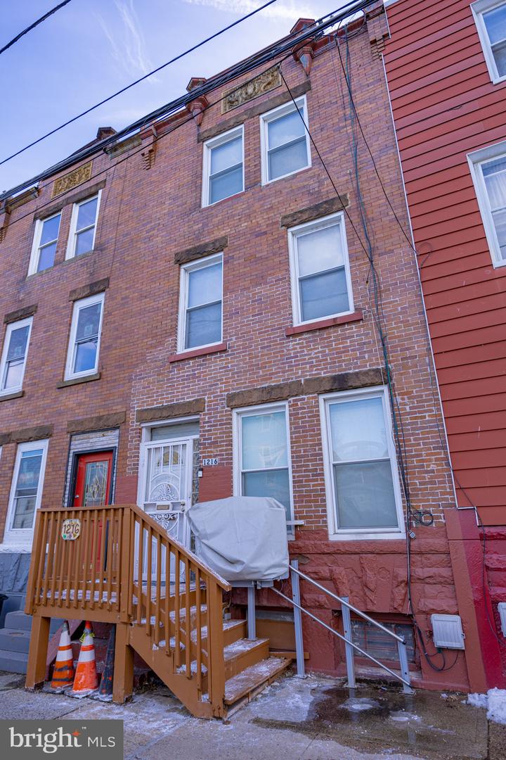 1216 W Somerset Street