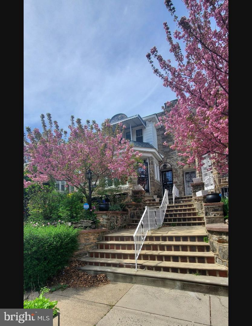 423 Vernon Road, Philadelphia