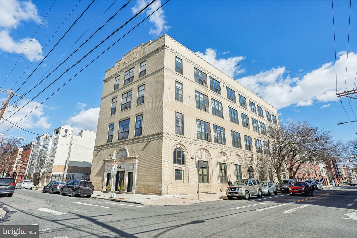 849 S 7th #4d, Philadelphia