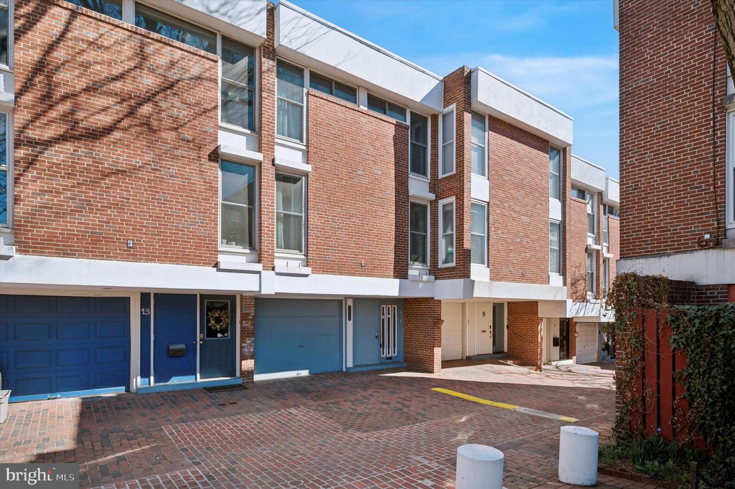 11 University Mews, Philadelphia