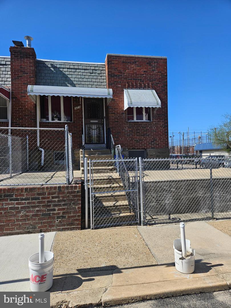 5819 Dickens Avenue, Philadelphia
