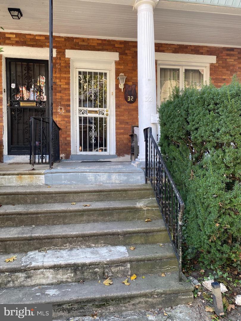 32 Pomona, Philadelphia