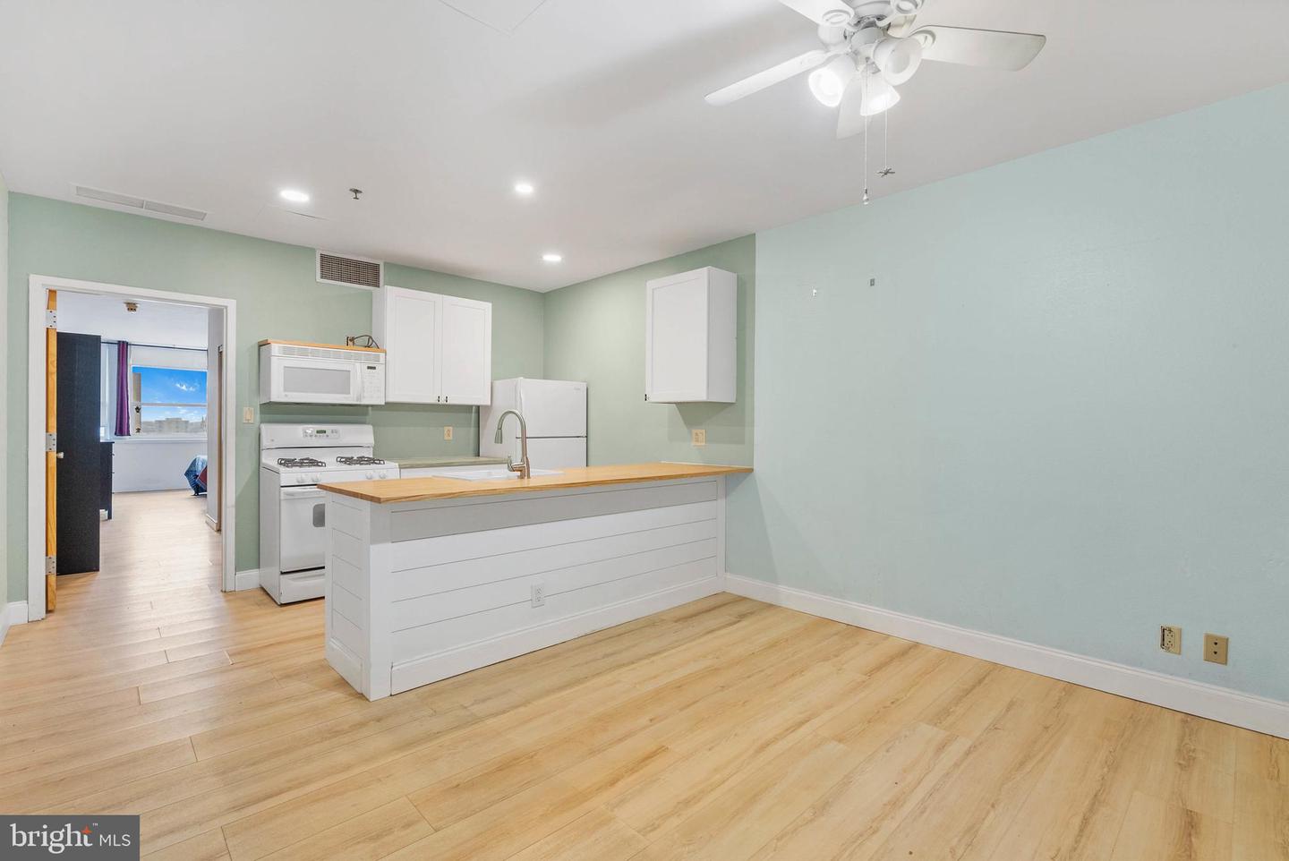 1100 Vine Street #1403, Philadelphia