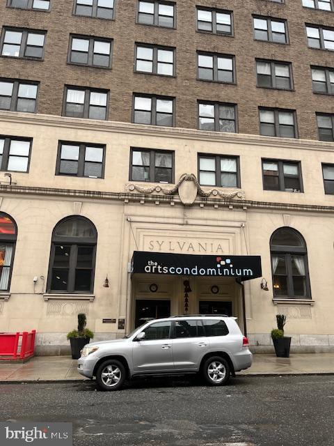 1324 Locust Street #1528