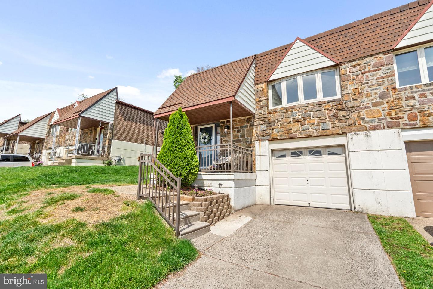 15146 Ina Drive, Philadelphia