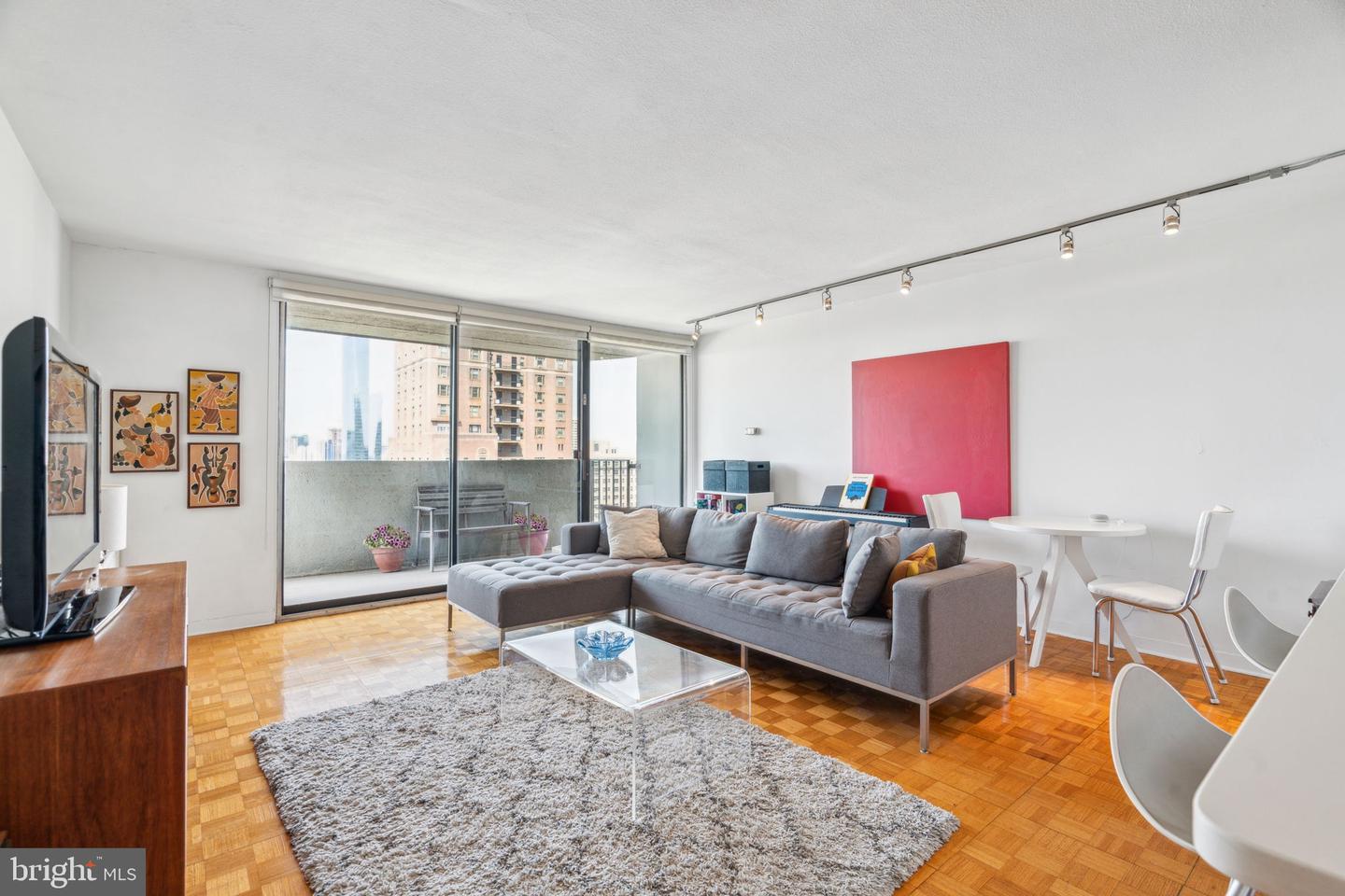 224 W Rittenhouse Square #1914, Philadelphia